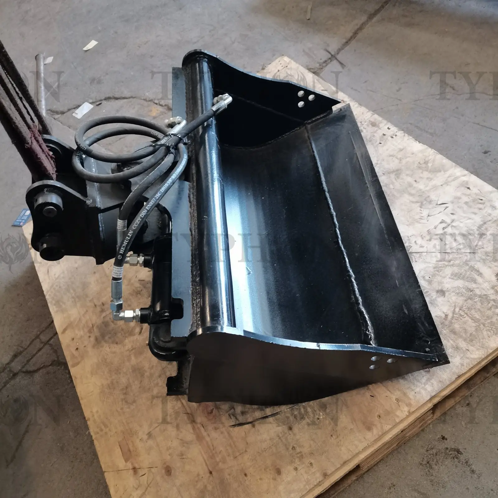 TERROR X2 PRO 800mm Tilt Bucket
