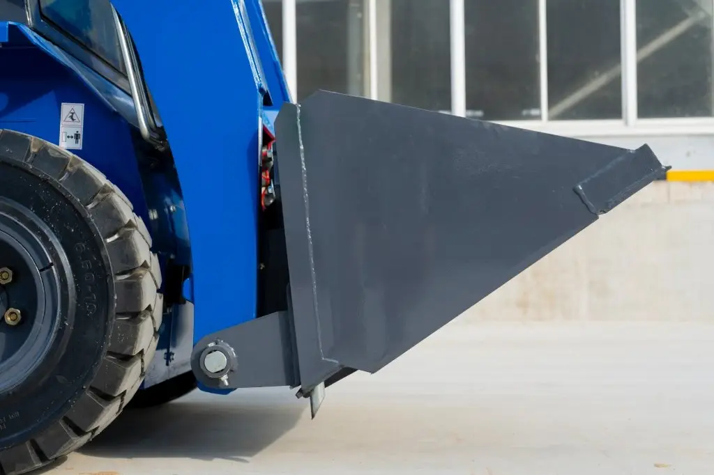 TYPHON STOMP Kubota Mini Skid Steer