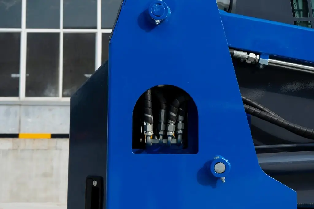 TYPHON STOMP Kubota Mini Skid Steer