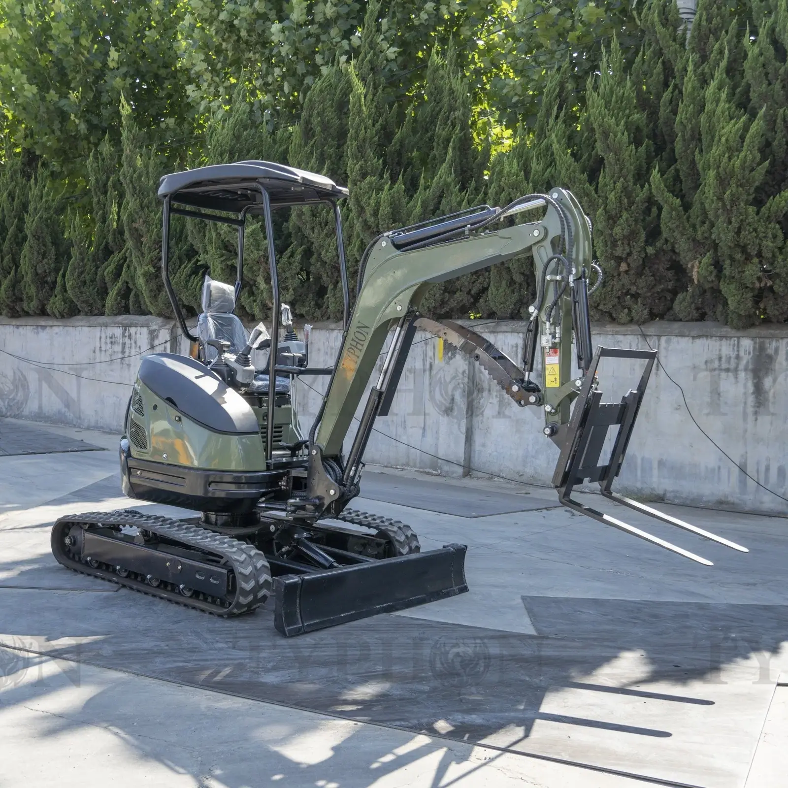 Mini Excavator Pallet Fork Attachment