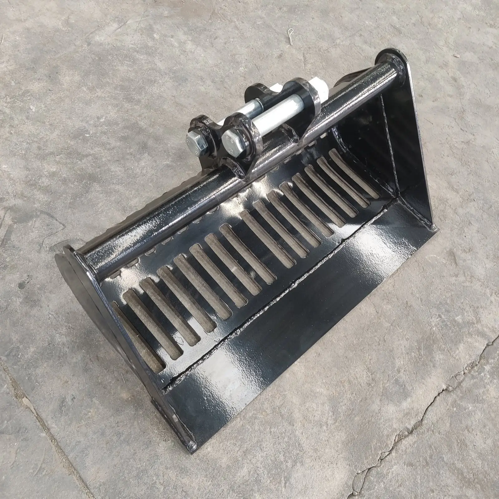 TYPHON 600mm Skeleton Bucket Set