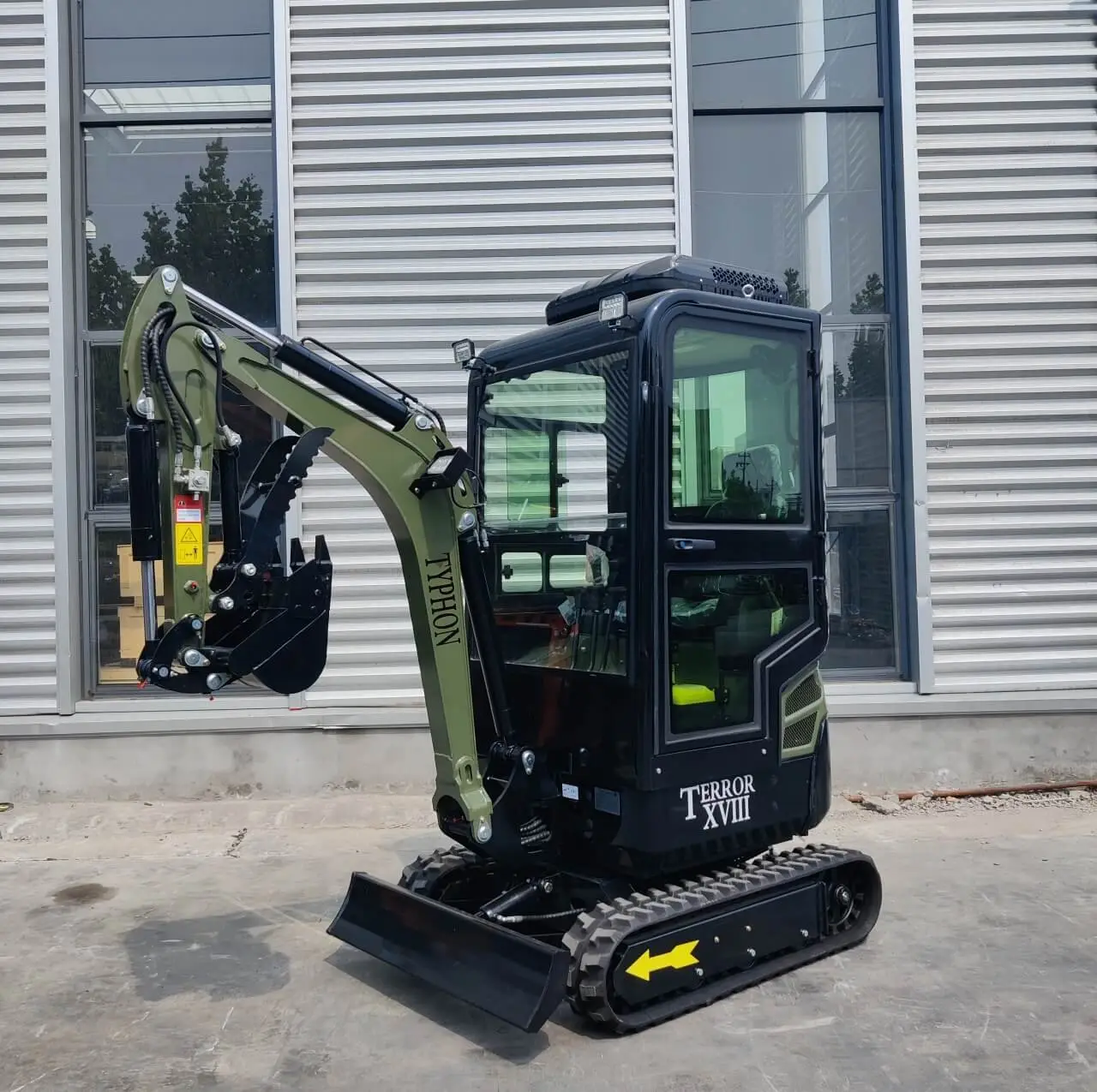 TYPHON TERROR XVIII Prestige Green