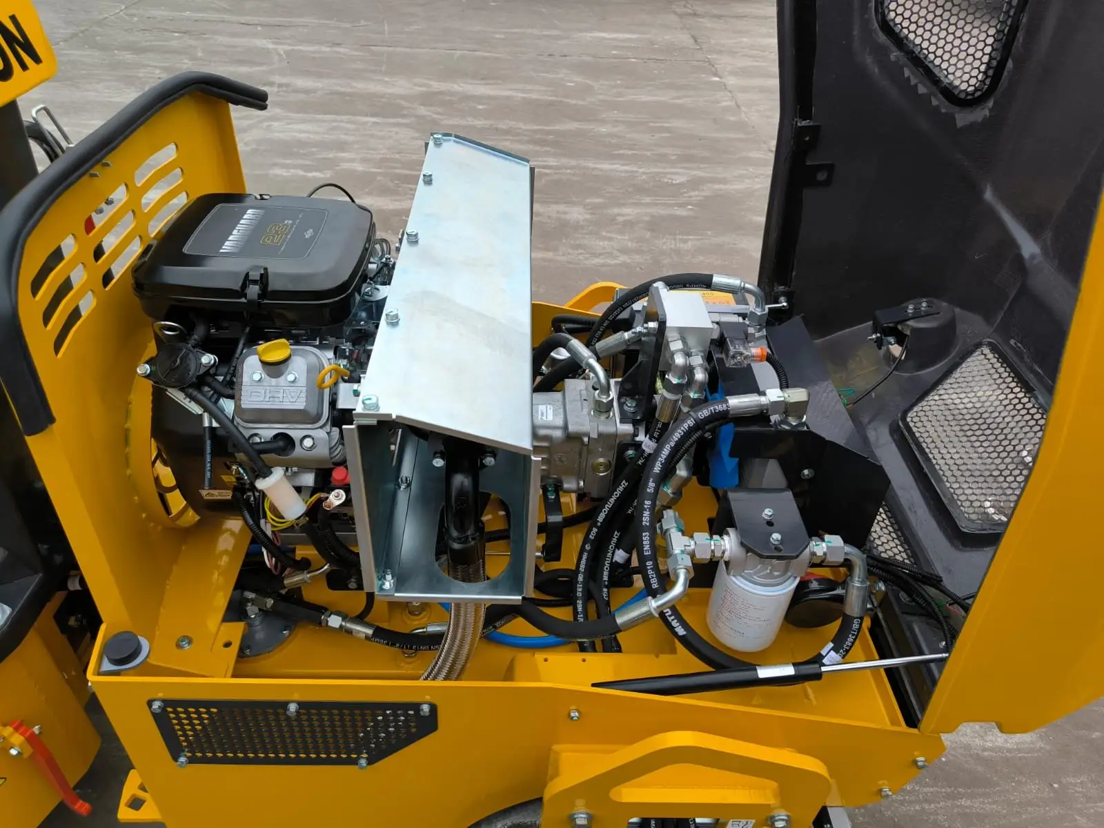 TYPHON FURY 1.5 Ton Asphalt Roller