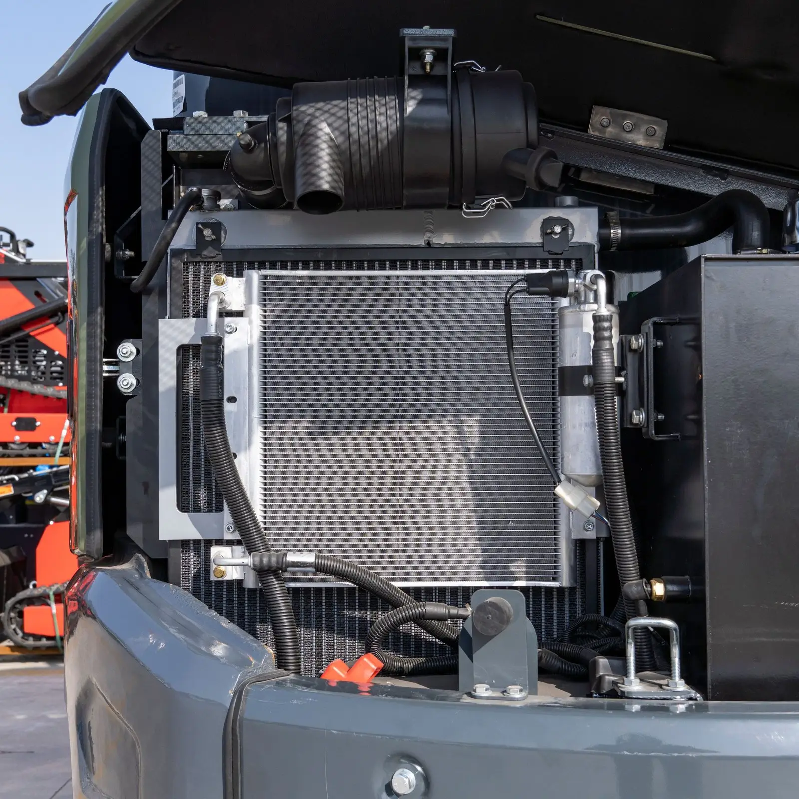TYPHON KUVUO 4 Ton Cabin Excavator