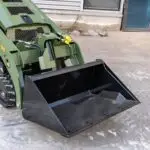 TYPHON STOMP V1000 Diesel Skid Steer