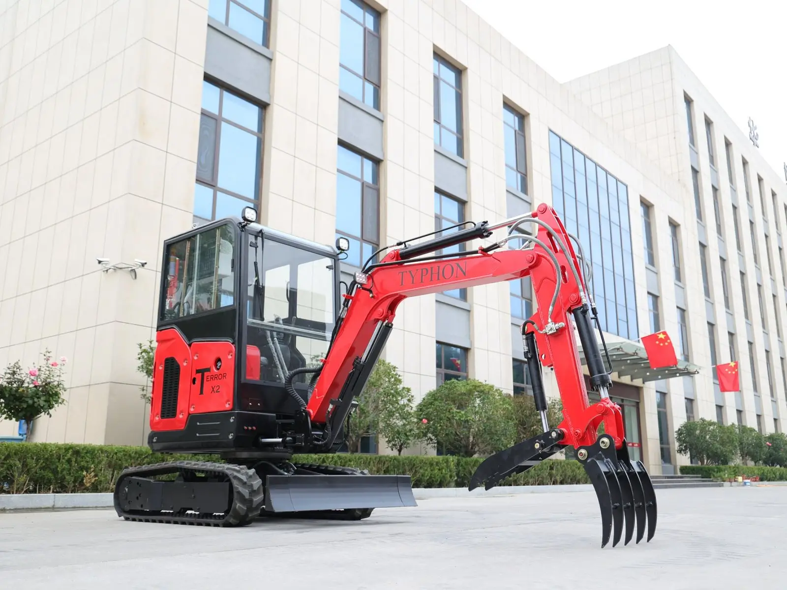 TYPHON TERROR X2 2.7 Ton Excavator
