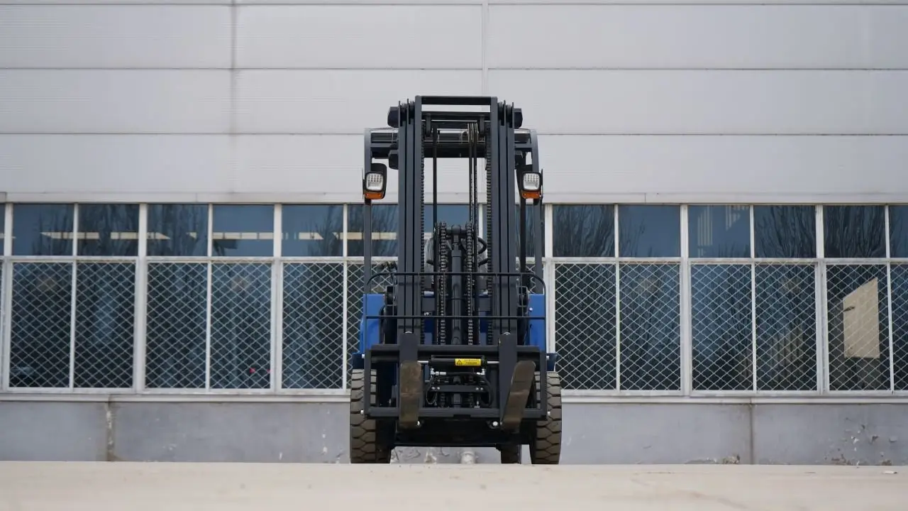 TYPHON VIGOR 1.5 Ton Blue Forklift